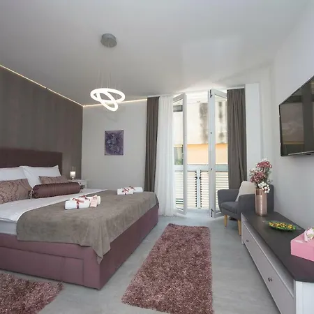 Apartment Center