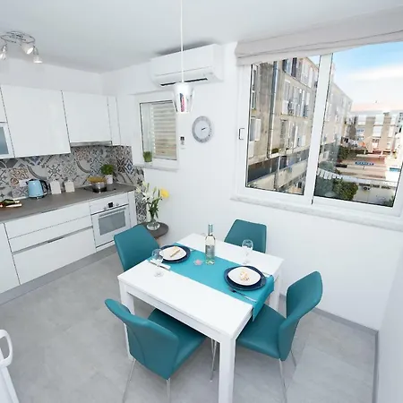 Center Apartment