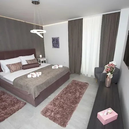 Center Apartment